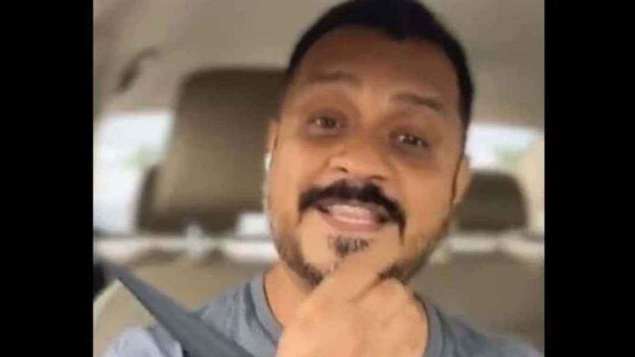 Viral Video: ಬೆಂಗಳೂರು ಟ್ರಾಫಿಕ್‌ಗೆ ಕ್ಯಾಕರಿಸಿ ಉಗಿದ ಹೈದರಾಬಾದಿ, ವಿಡಿಯೋ ವೈರಲ್‌