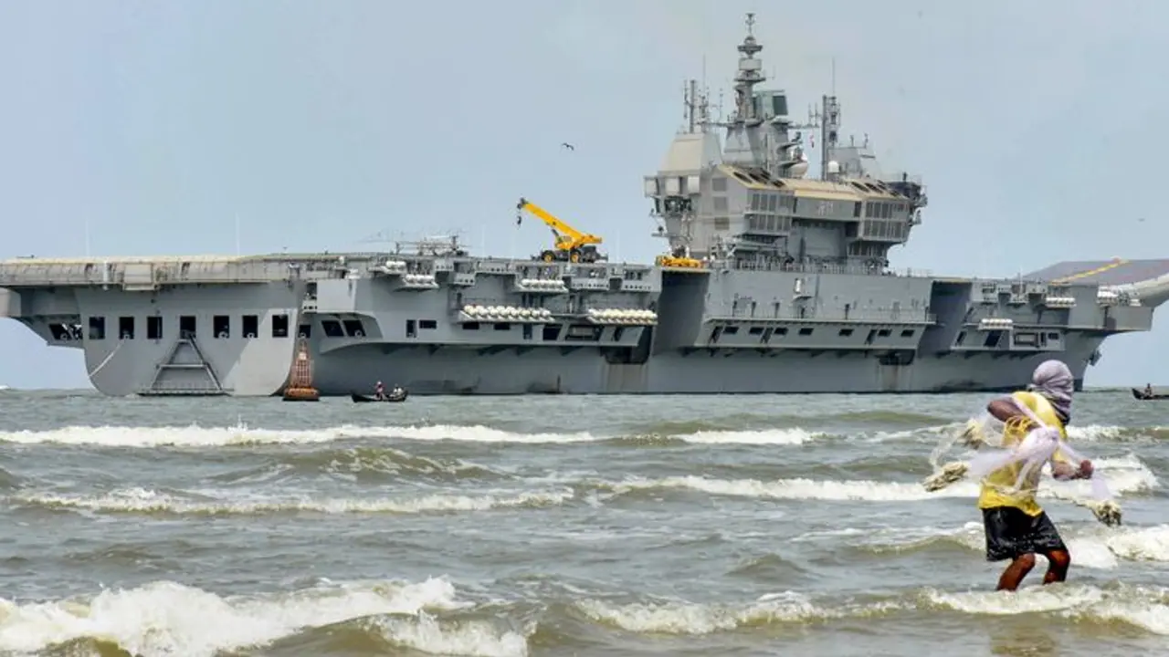 नौसेना को मिला आईएसी विक्रांत: देश की समुद्री सीमाओं का मजबूत प्रहरी, अत्याधुनिक स्वदेशी तकनीक से है लैस
