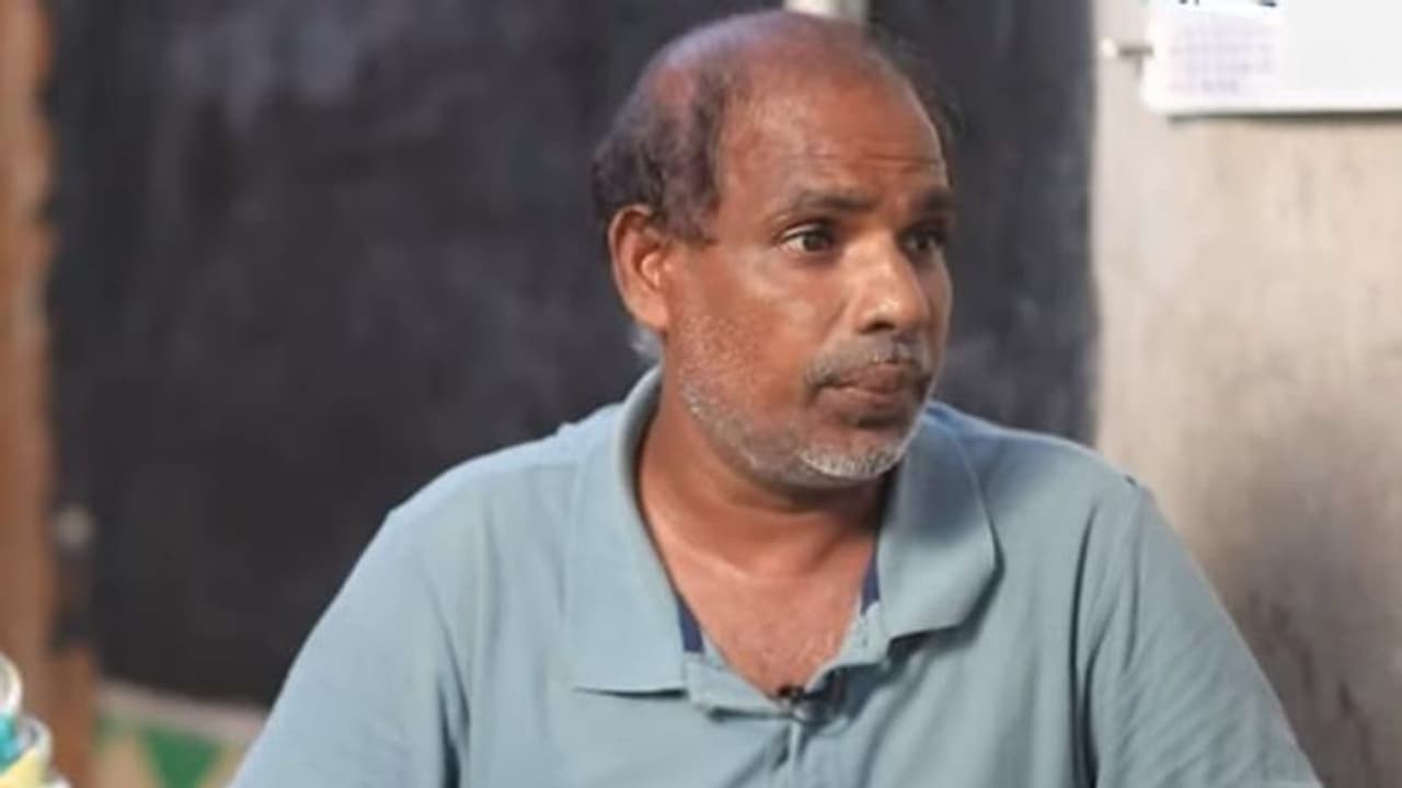 என் பொண்ணு செல்போனை போலீஸ் கிட்ட தர முடியாது! ஸ்ரீமதியின் தந்தை கோரிக்கை நிராகரிப்பு! ஐகோர்ட் அதிரடி உத்தரவு.! என் பொண்ணு செல்போனை போலீஸ் கிட்ட தர முடியாது! ஸ்ரீமதியின் தந்தை கோரிக்கை நிராகரிப்பு! ஐகோர்ட் அதிரடி உத்தரவு.!