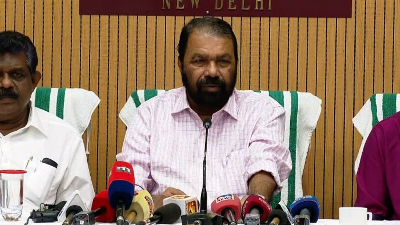 പാഠപുസ്തകങ്ങളില്‍ അക്ഷരമാല ഉള്‍പ്പെടുത്തും, ഉച്ചഭക്ഷണ പരിപാടിക്ക് 126 കോടി അനുവദിച്ചു: മന്ത്രി വി. ശിവൻകുട്ടി