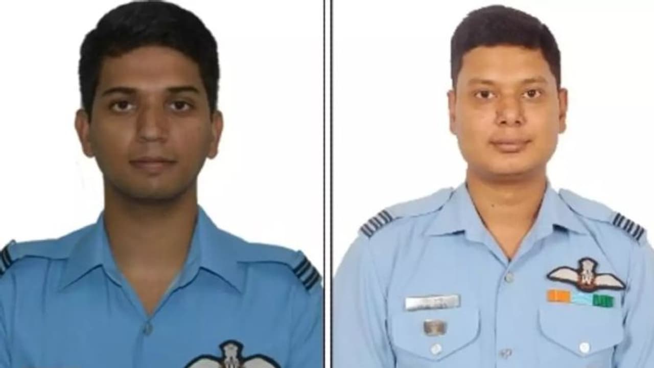 शहीद का पार्थिव शरीर लेने जा रहे परिवार के साथ शर्मनाक व्यवहार, यूजर ने पूछा क्या यही है हमारा सम्मान?