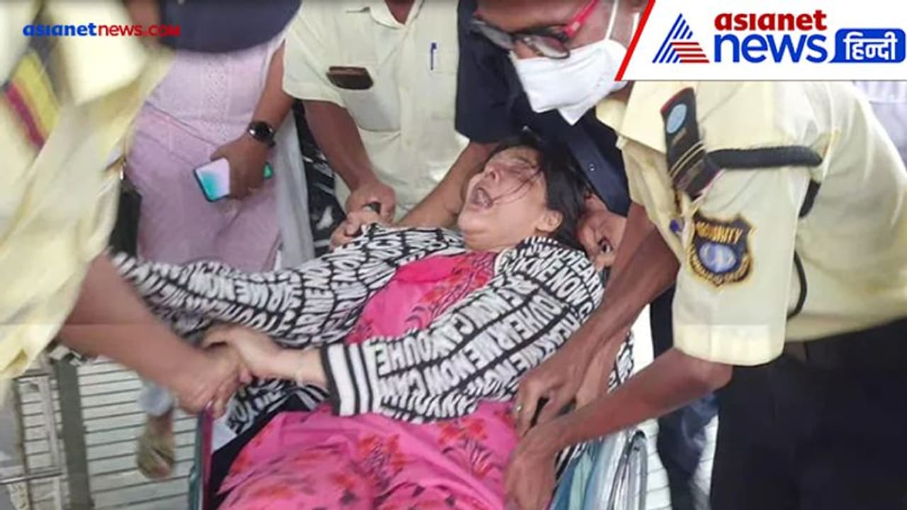 Teacher Recruitment Scam : వెక్కివెక్కి ఏడ్చిన అర్పితా ముఖర్జి.. ఆస్పత్రిలో హై డ్రామా... Teacher Recruitment Scam : వెక్కివెక్కి ఏడ్చిన అర్పితా ముఖర్జి.. ఆస్పత్రిలో హై డ్రామా...