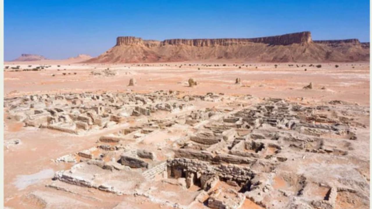 സൗദി അറേബ്യയില് 8000 വർഷം പഴക്കമുള്ള മനുഷ്യവാസ കേന്ദ്രത്തിന്റെ ശേഷിപ്പുകൾ കണ്ടെത്തി സൗദി അറേബ്യയില് 8000 വർഷം പഴക്കമുള്ള മനുഷ്യവാസ കേന്ദ്രത്തിന്റെ ശേഷിപ്പുകൾ കണ്ടെത്തി