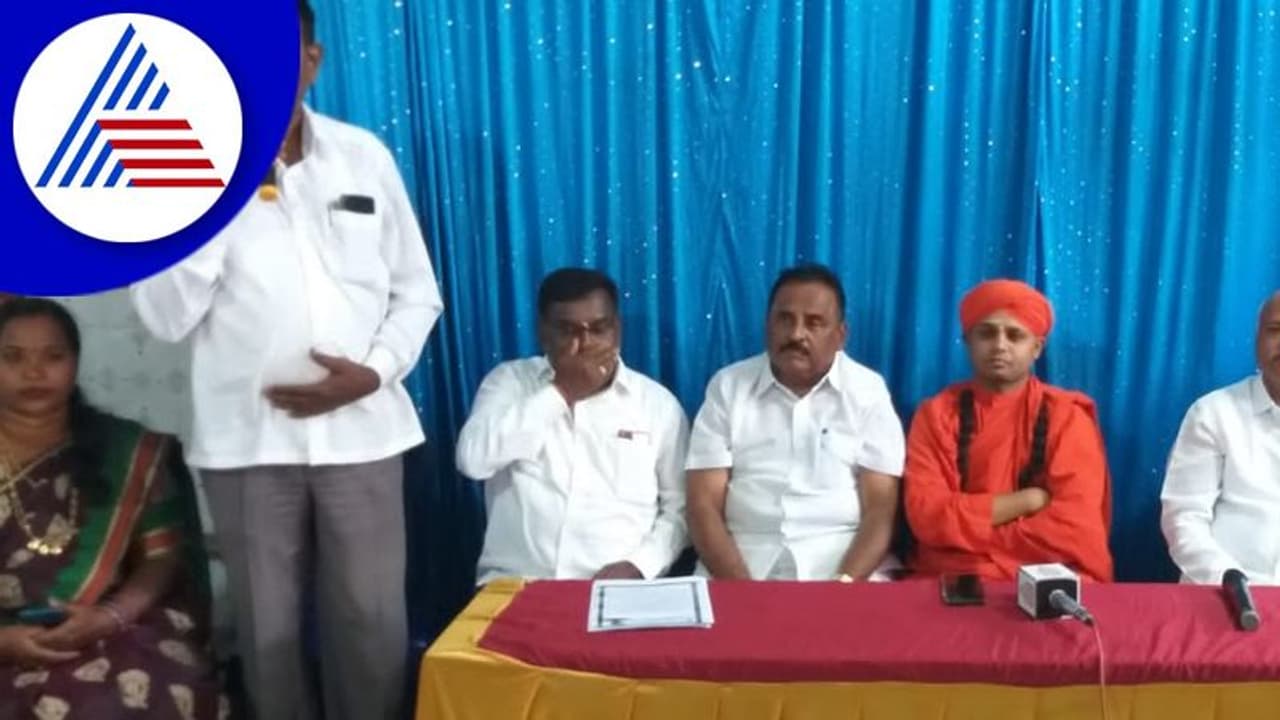 ದಾವಣಗೆರೆಯಲ್ಲಿ ಐತಿಹಾಸಿಕ ಸಿದ್ದರಾಮೇಶ್ವರ ರಥೋತ್ಸವ ದಾವಣಗೆರೆಯಲ್ಲಿ ಐತಿಹಾಸಿಕ ಸಿದ್ದರಾಮೇಶ್ವರ ರಥೋತ್ಸವ