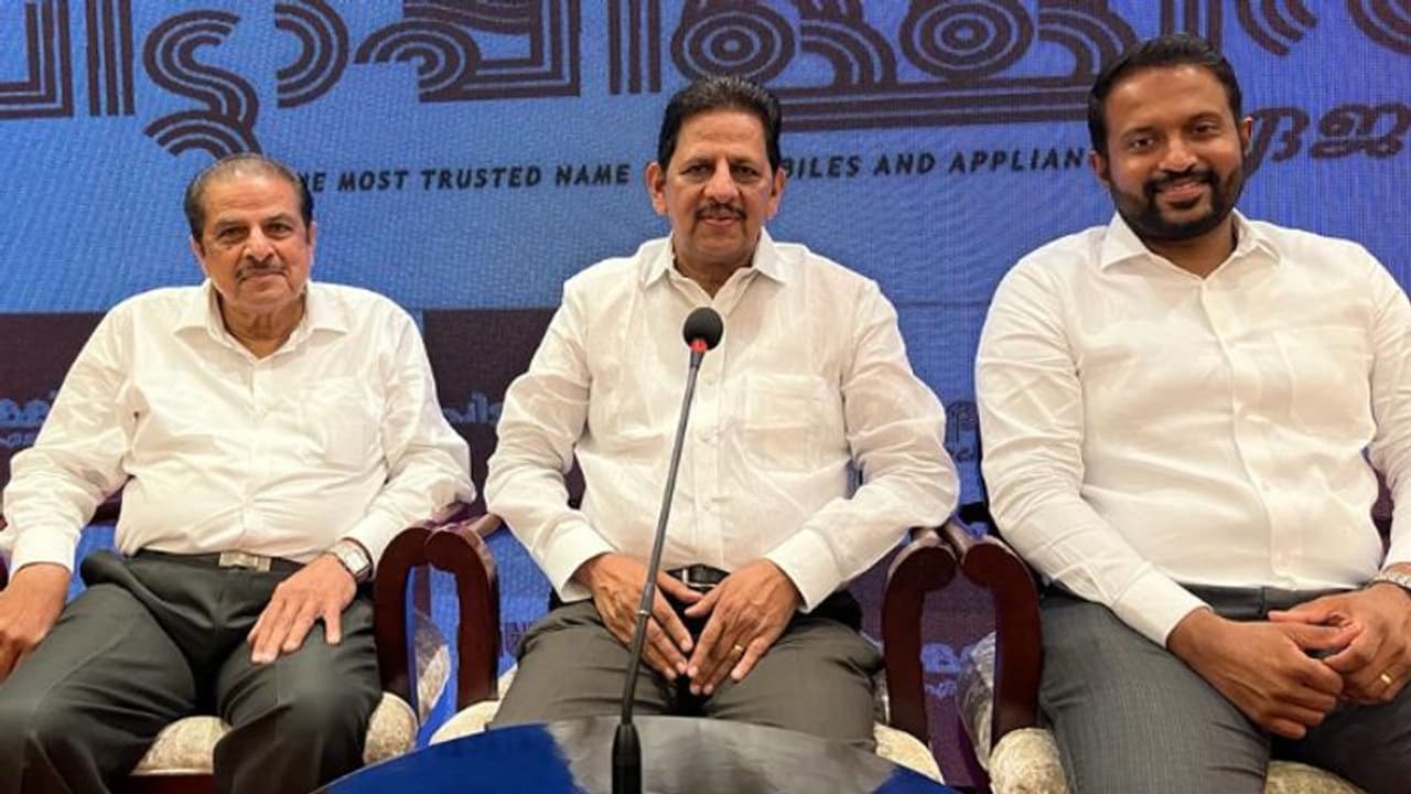 നാളെയുടെ താരങ്ങൾക്ക് കരുത്തേകാൻ ഒളിമ്പ്യൻ ശ്രീജേഷിനൊപ്പം 'പിട്ടാപ്പിള്ളിൽ' നാളെയുടെ താരങ്ങൾക്ക് കരുത്തേകാൻ ഒളിമ്പ്യൻ ശ്രീജേഷിനൊപ്പം 'പിട്ടാപ്പിള്ളിൽ'