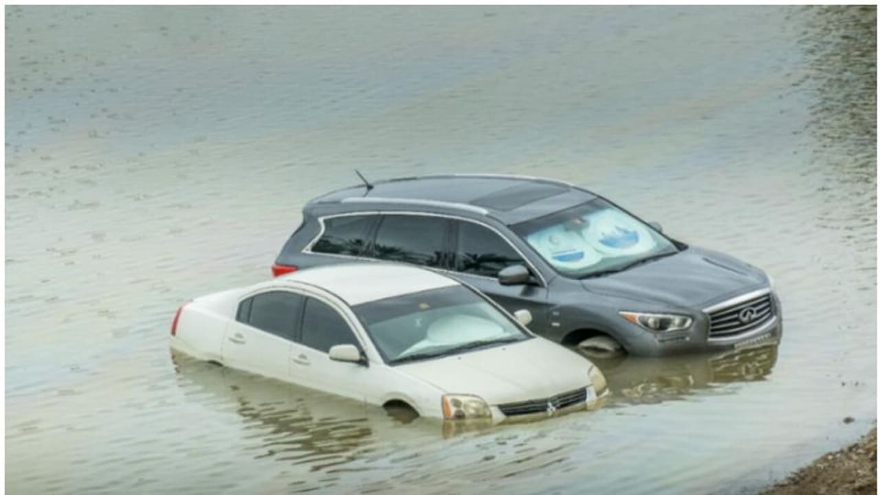 യുഎഇ പ്രളയം; ഏഴ് പ്രവാസികള് മരിച്ചു യുഎഇ പ്രളയം; ഏഴ് പ്രവാസികള് മരിച്ചു