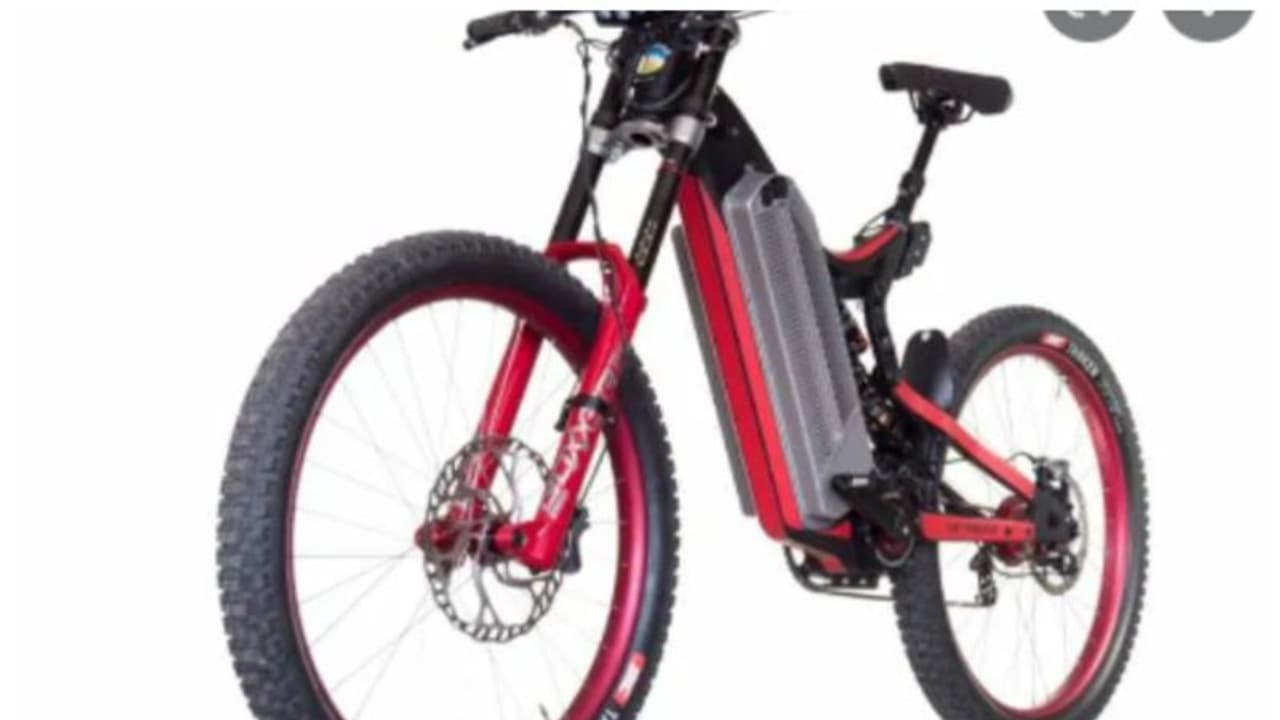 ഒറ്റ ചാര്ജ്ജില് 510 കിമീ വരെ ഓടും, ധൈര്യമുണ്ടെങ്കിൽ എവറസ്റ്റും കയറും ഈ സൈക്കിള്! ഒറ്റ ചാര്ജ്ജില് 510 കിമീ വരെ ഓടും, ധൈര്യമുണ്ടെങ്കിൽ എവറസ്റ്റും കയറും ഈ സൈക്കിള്!