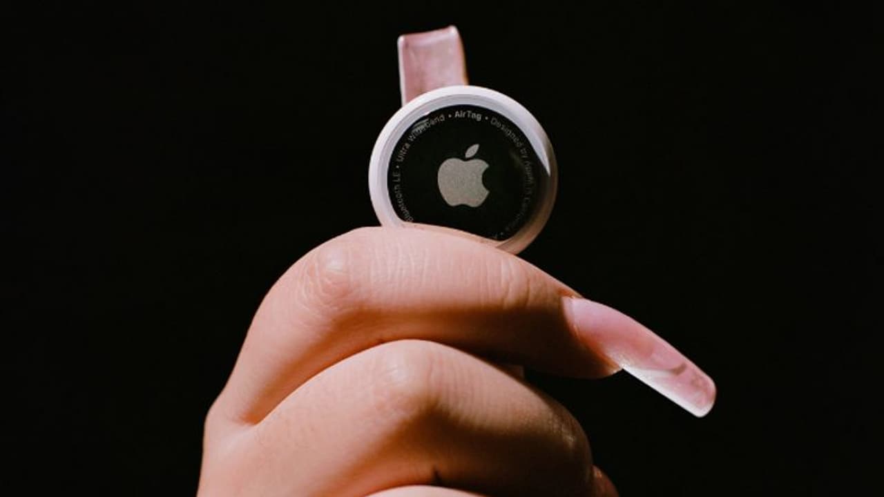 మాజీ ప్రియుడి నీచపు పని.. ఆపిల్ పై మహిళ దావా .. ఇంతకీ ఏం జరిగిందంటే..? మాజీ ప్రియుడి నీచపు పని.. ఆపిల్ పై మహిళ దావా .. ఇంతకీ ఏం జరిగిందంటే..?