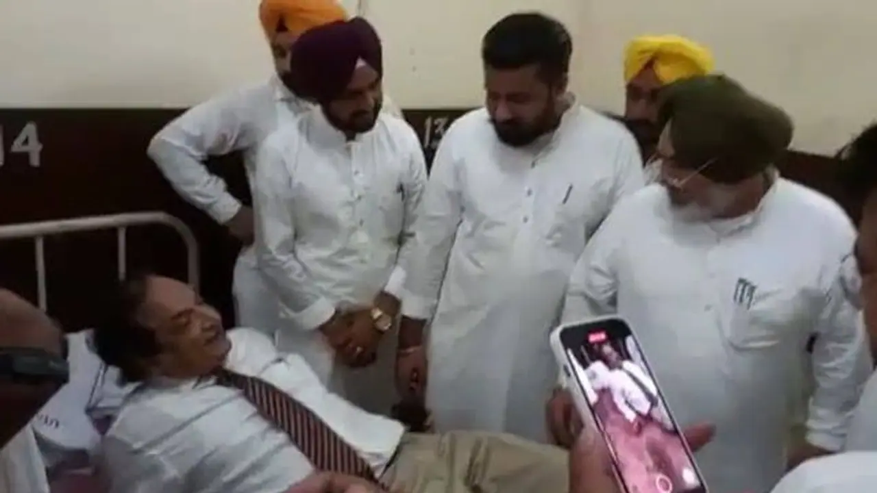 ವಿವಿಯ ಉಪಕುಲಪತಿಯನ್ನು ಕೊಳಕಾದ ಹಾಸಿಗೆ ಮೇಲೆ ಮಲಗಲು ಒತ್ತಾಯಿಸಿದ ಪಂಜಾಬ್ ಆರೋಗ್ಯ ಸಚಿವ..! ವಿವಿಯ ಉಪಕುಲಪತಿಯನ್ನು ಕೊಳಕಾದ ಹಾಸಿಗೆ ಮೇಲೆ ಮಲಗಲು ಒತ್ತಾಯಿಸಿದ ಪಂಜಾಬ್ ಆರೋಗ್ಯ ಸಚಿವ..!