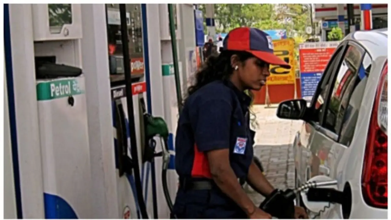 വെള്ളിയാഴ്ച പെട്രോള്‍ പമ്പുകള്‍ അടച്ചിടും; സമരവുമായി ഡീലര്‍മാര്‍