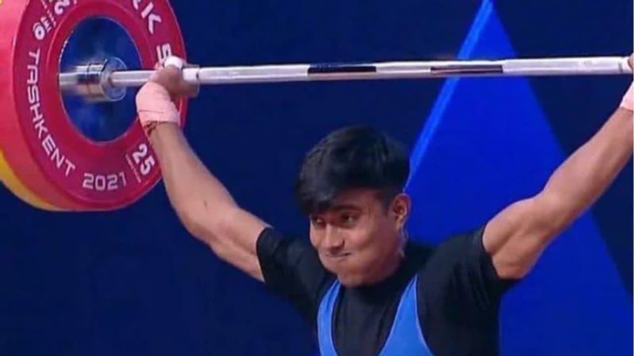 കോമൺവെൽത്ത് ഗെയിംസ്: ഇന്ത്യയ്ക്ക് ആദ്യ മെഡല്‍; സങ്കേത് സാര്‍ഗറിന് വെള്ളി 