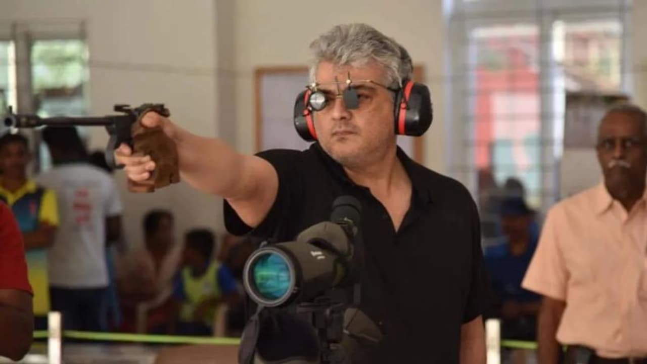 തമിഴ്നാട് ഷൂട്ടിംഗ് ചാമ്പ്യൻഷിപ്പ്; 4 സ്വർണ മെഡൽ ഉൾപ്പടെ നേടി അജിത്തിന്റെ വിജയഗാഥ തമിഴ്നാട് ഷൂട്ടിംഗ് ചാമ്പ്യൻഷിപ്പ്; 4 സ്വർണ മെഡൽ ഉൾപ്പടെ നേടി അജിത്തിന്റെ വിജയഗാഥ