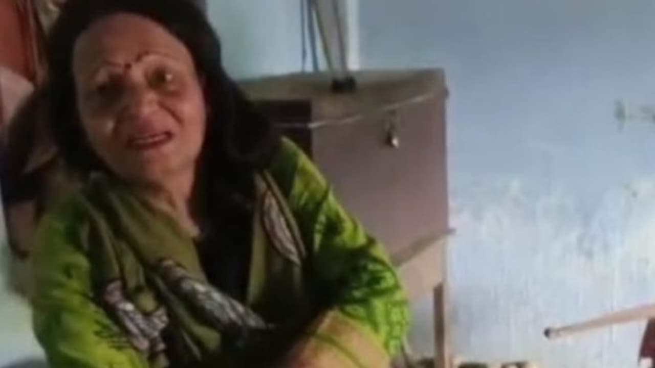  पटना में महिला प्रिंसिपल को कमरे में बंद कर 3 लेडी टीचर ने पीटा, एक ने दबाया गला दूसरे ने मारे लात घूंसे