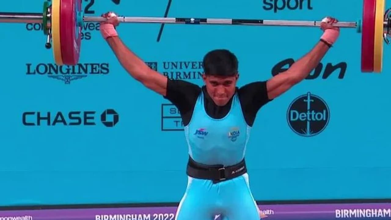 Commonwealth Games 2022: ದೇಶಕ್ಕೆ ಮೊದಲ ಪದಕ ಗೆದ್ದ ಸಂಕೇತ್ ಸಾಗರ್ ಬೆಂಕಿಯಲ್ಲಿ ಅರಳಿದ ಗುಲಾಬಿ Commonwealth Games 2022: ದೇಶಕ್ಕೆ ಮೊದಲ ಪದಕ ಗೆದ್ದ ಸಂಕೇತ್ ಸಾಗರ್ ಬೆಂಕಿಯಲ್ಲಿ ಅರಳಿದ ಗುಲಾಬಿ