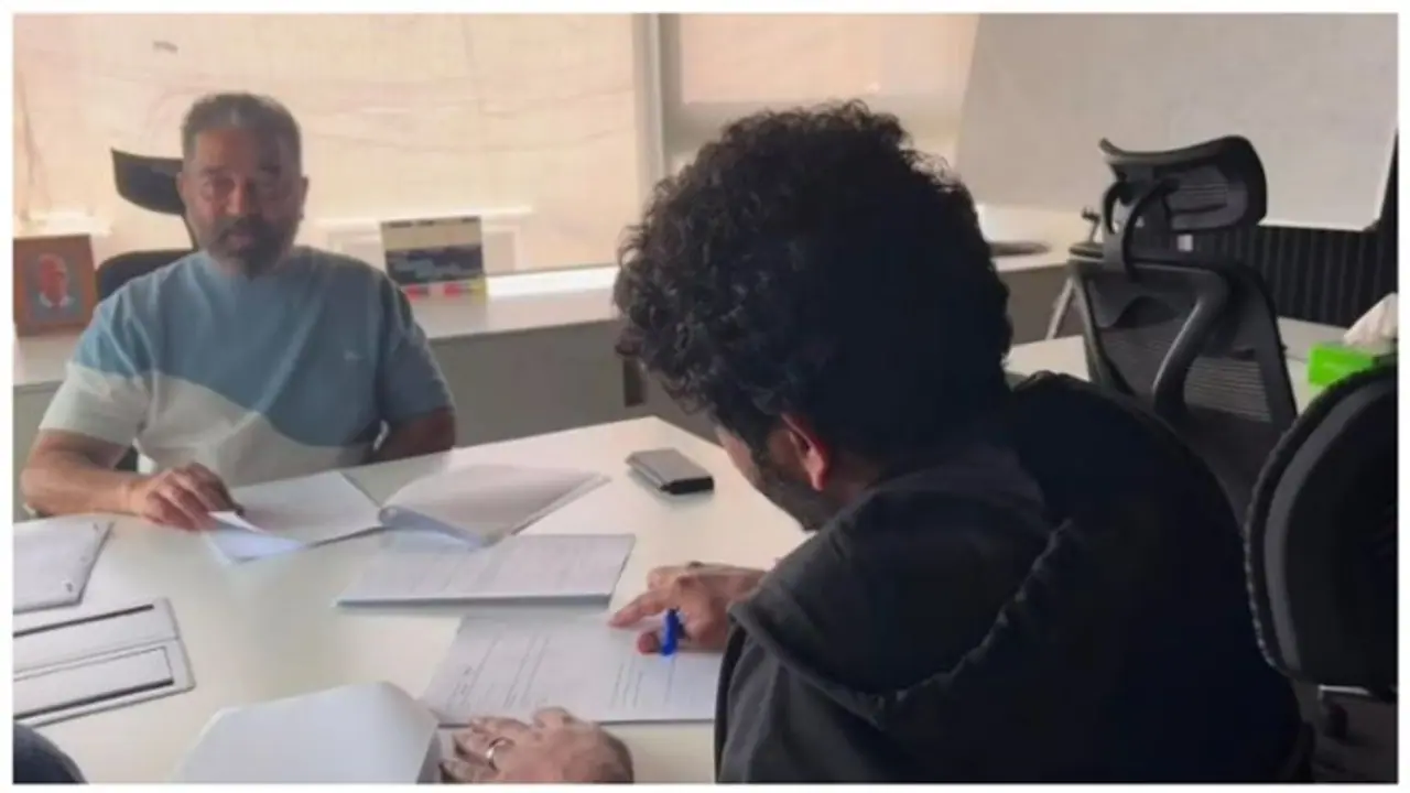 செஸ் ஒலிம்பியாட் தொடக்க விழாவிற்கு குரல் கொடுத்த கமல்ஹாசன்... நன்றி சொன்ன விக்னேஷ் சிவன் செஸ் ஒலிம்பியாட் தொடக்க விழாவிற்கு குரல் கொடுத்த கமல்ஹாசன்... நன்றி சொன்ன விக்னேஷ் சிவன்