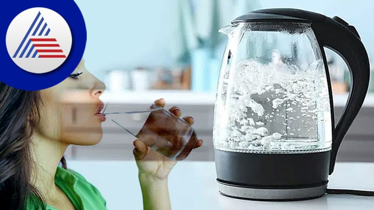 ಫಿಲ್ಟರ್ ನೀರು v/s ಕುದಿಸಿದ ನೀರು, ಆರೋಗ್ಯಕ್ಕೆ ಯಾವುದು ಒಳ್ಳೇದು ? ಫಿಲ್ಟರ್ ನೀರು v/s ಕುದಿಸಿದ ನೀರು, ಆರೋಗ್ಯಕ್ಕೆ ಯಾವುದು ಒಳ್ಳೇದು ?