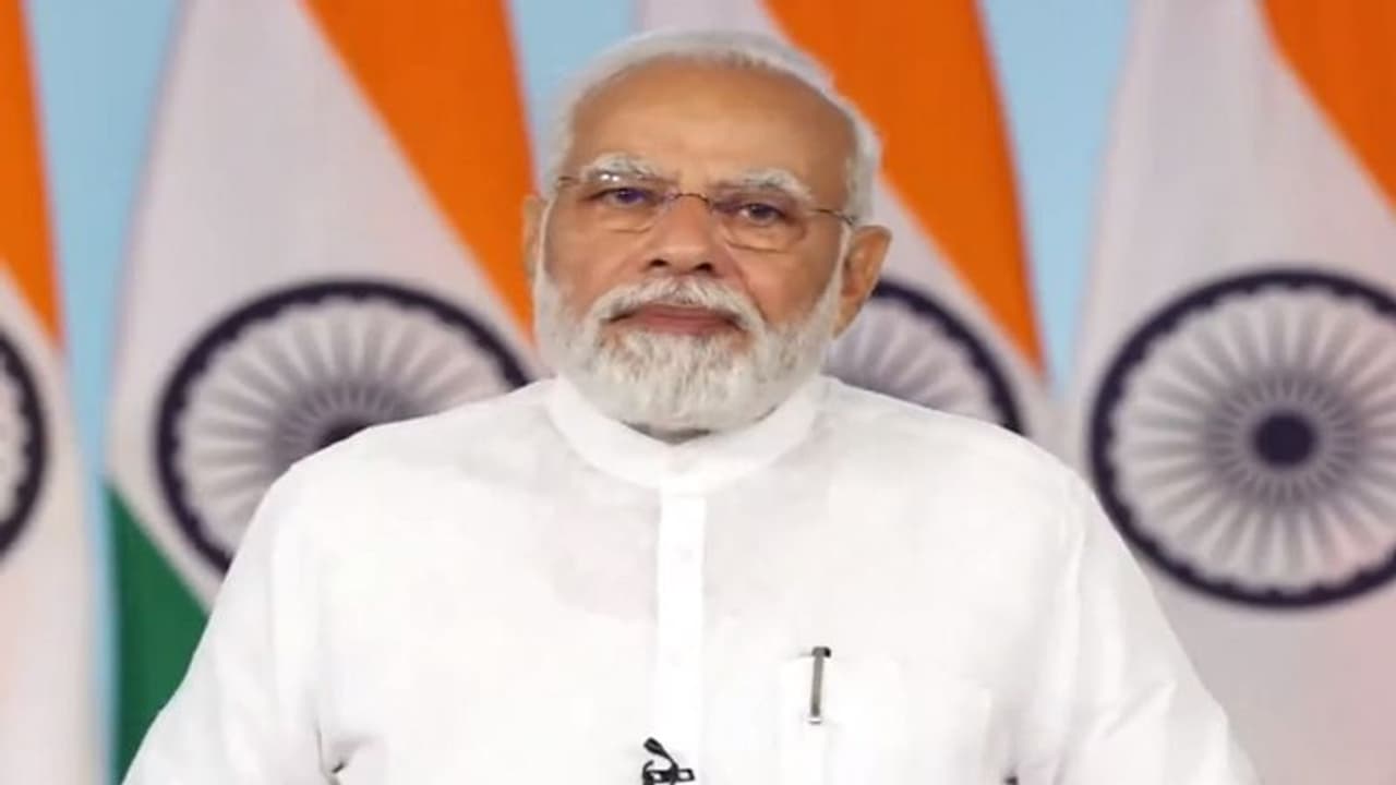 मन की बात: पीएम ने लोगों से की अपील, 2 15 अगस्त तक प्रोफाइल पिक्चर के रूप में लगाएं तिरंगा