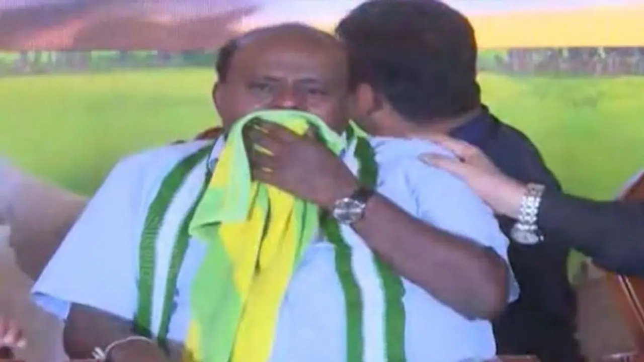 'ಇನ್ನೊಬ್ಬರ ಕಣ್ಣೀರಿನ ಬಗ್ಗೆ ಇದೆಂಥಾ ವಿಕಾರ? ಇದೇನಾ ಸಂಘ ಕಲಿಸಿದ ಸಂಸ್ಕಾರ?' 'ಇನ್ನೊಬ್ಬರ ಕಣ್ಣೀರಿನ ಬಗ್ಗೆ ಇದೆಂಥಾ ವಿಕಾರ? ಇದೇನಾ ಸಂಘ ಕಲಿಸಿದ ಸಂಸ್ಕಾರ?'