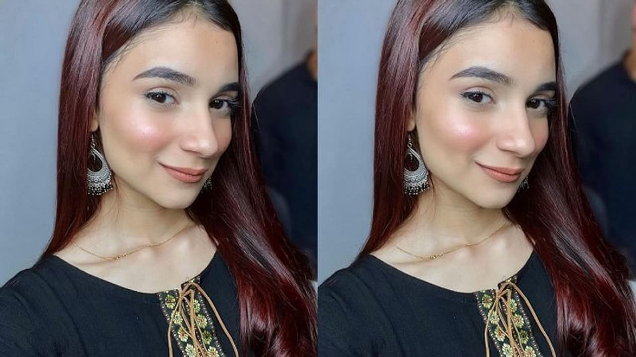 శంషాబాద్ లో అర్థరాత్రి రోడ్డు ప్రమాదం, కాంగ్రెస్ నేత కుమార్తె మృతి... 