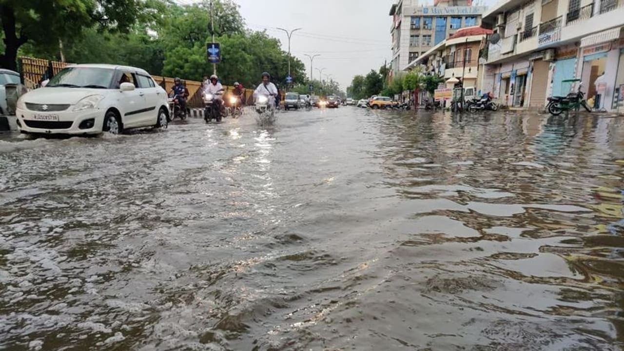 rajasthan weather update:प्रदेश में फिर लौटेगी भारी बरसात, अगले 11 दिन तक होगी झमाझम, जाने अपने जिलें का हाल