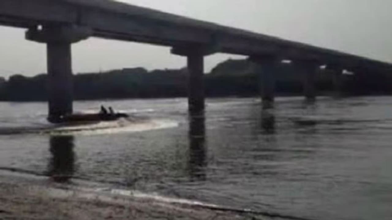 నిమజ్జనం కోసం వెళ్లి యమునా నదిలో ప్రాణాలు కోల్పోయిన ఐదుగురు యువకులు