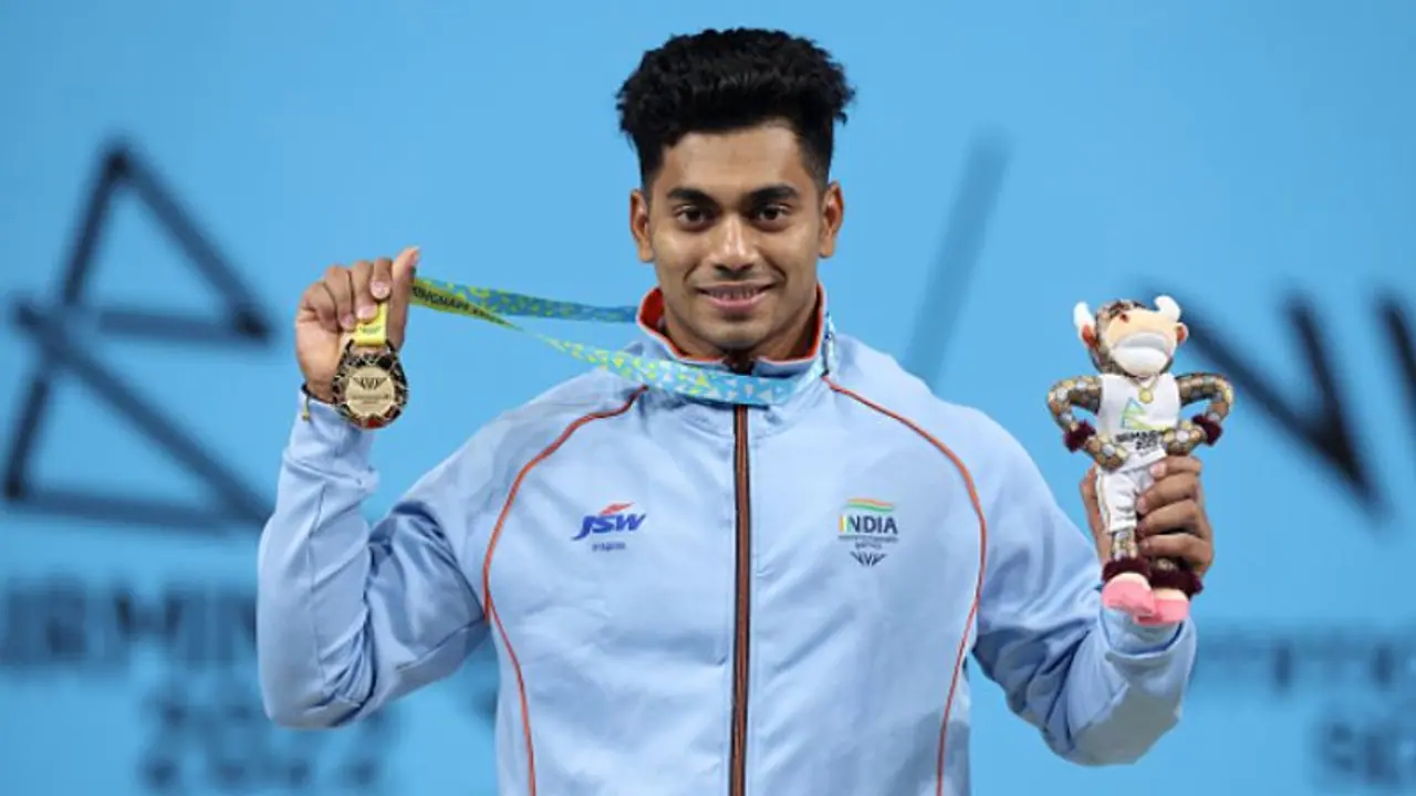 കോമണ്‍വെല്‍ത്ത് ഗെയിംസ്: ജേഷ്ഠന്‍റെ ത്യാഗവും കരുതലുമാണ് അചിന്തയുടെ ഈ സ്വര്‍ണ മെഡല്‍