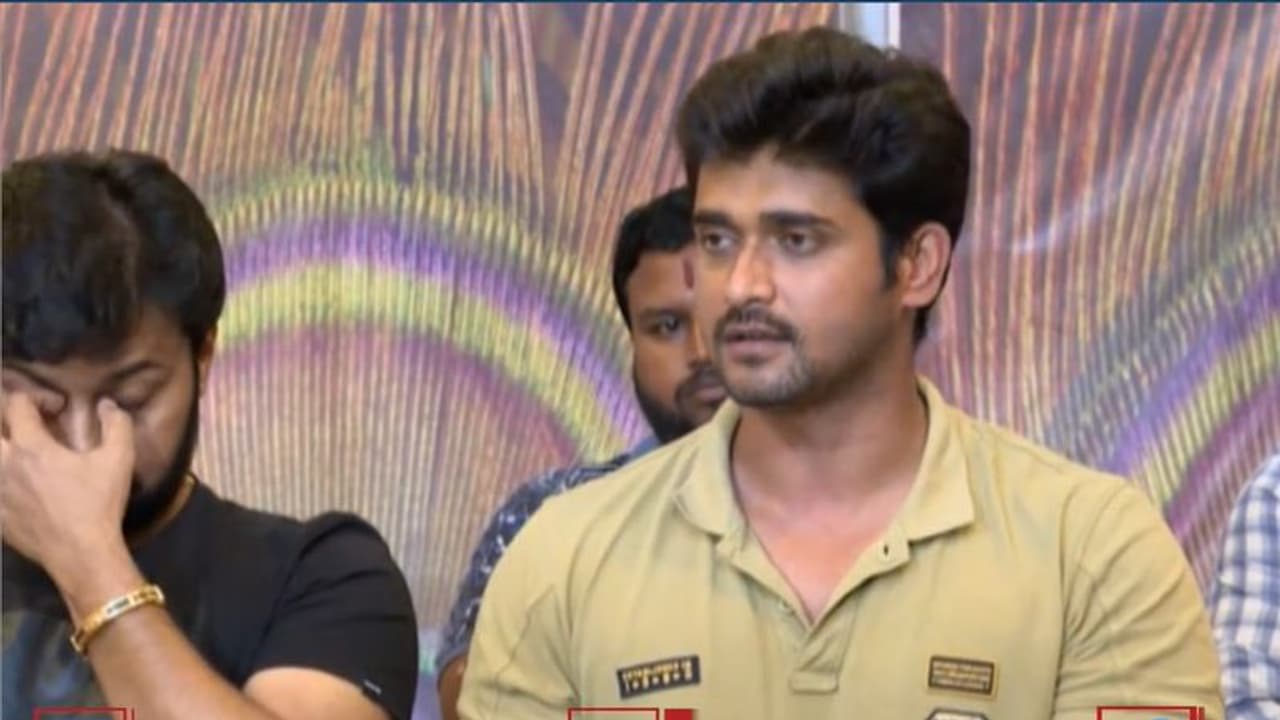 ಶೂಟಿಂಗ್ ಸೆಟ್ಲ್ಲಿ ಹಲ್ಲೆ ಪ್ರಕರಣ; ತೆಲುಗು ಧಾರಾವಾಹಿಯಿಂದ ಚಂದನ್ ಬ್ಯಾನ್? ಶೂಟಿಂಗ್ ಸೆಟ್ಲ್ಲಿ ಹಲ್ಲೆ ಪ್ರಕರಣ; ತೆಲುಗು ಧಾರಾವಾಹಿಯಿಂದ ಚಂದನ್ ಬ್ಯಾನ್?