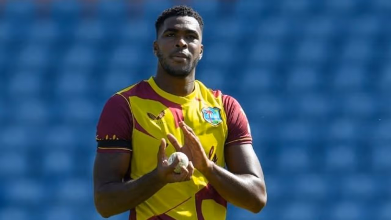 WI vs IND : ആറ് വിക്കറ്റ് കൊണ്ടൊരു ആറാട്ട്; ഇന്ത്യക്കെതിരെ റെക്കോര്‍ഡിട്ട് ഒബെദ് മക്കോയി