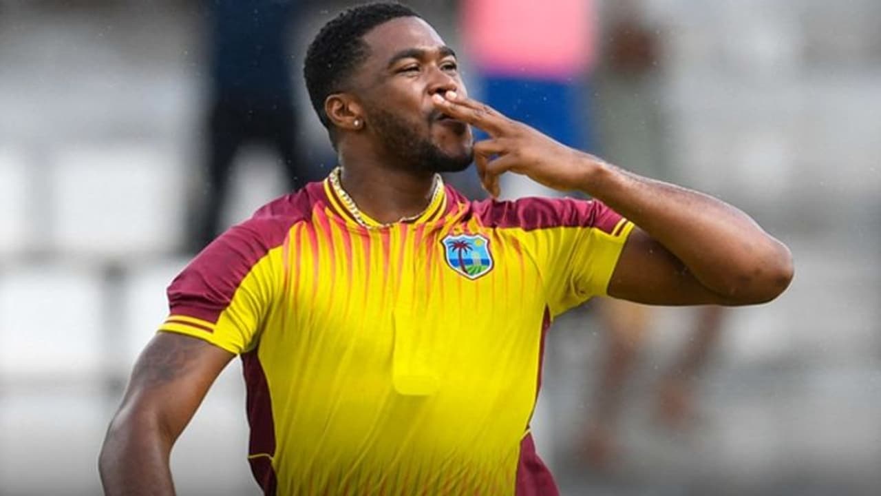 Ind vs WI ಒಬೆಡ್ ಮೆಕಾಯ್ ಮಾರಕ ದಾಳಿಗೆ ತತ್ತರಿಸಿದ ಟೀಂ ಇಂಡಿಯಾ..! Ind vs WI ಒಬೆಡ್ ಮೆಕಾಯ್ ಮಾರಕ ದಾಳಿಗೆ ತತ್ತರಿಸಿದ ಟೀಂ ಇಂಡಿಯಾ..!