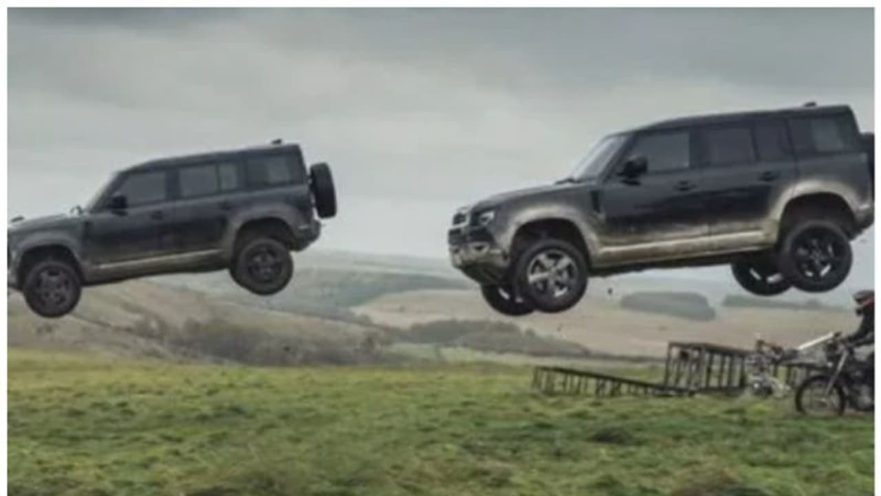 ജെയിംസ് ബോണ്ടിന്റെയും വില്ലന്മാരുടെയും വണ്ടികൾ വേണോ? ഇതാ വഴിയുണ്ട്! ജെയിംസ് ബോണ്ടിന്റെയും വില്ലന്മാരുടെയും വണ്ടികൾ വേണോ? ഇതാ വഴിയുണ്ട്!