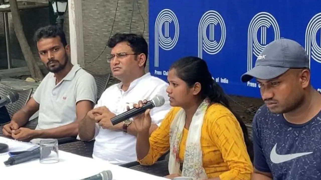 একটা চাকরি পেতে হাজার কিলোমিটার পথ হাঁটলেন ১৫০ জন, উদ্দেশ্য অমিত শাহের সঙ্গে দেখা করা 