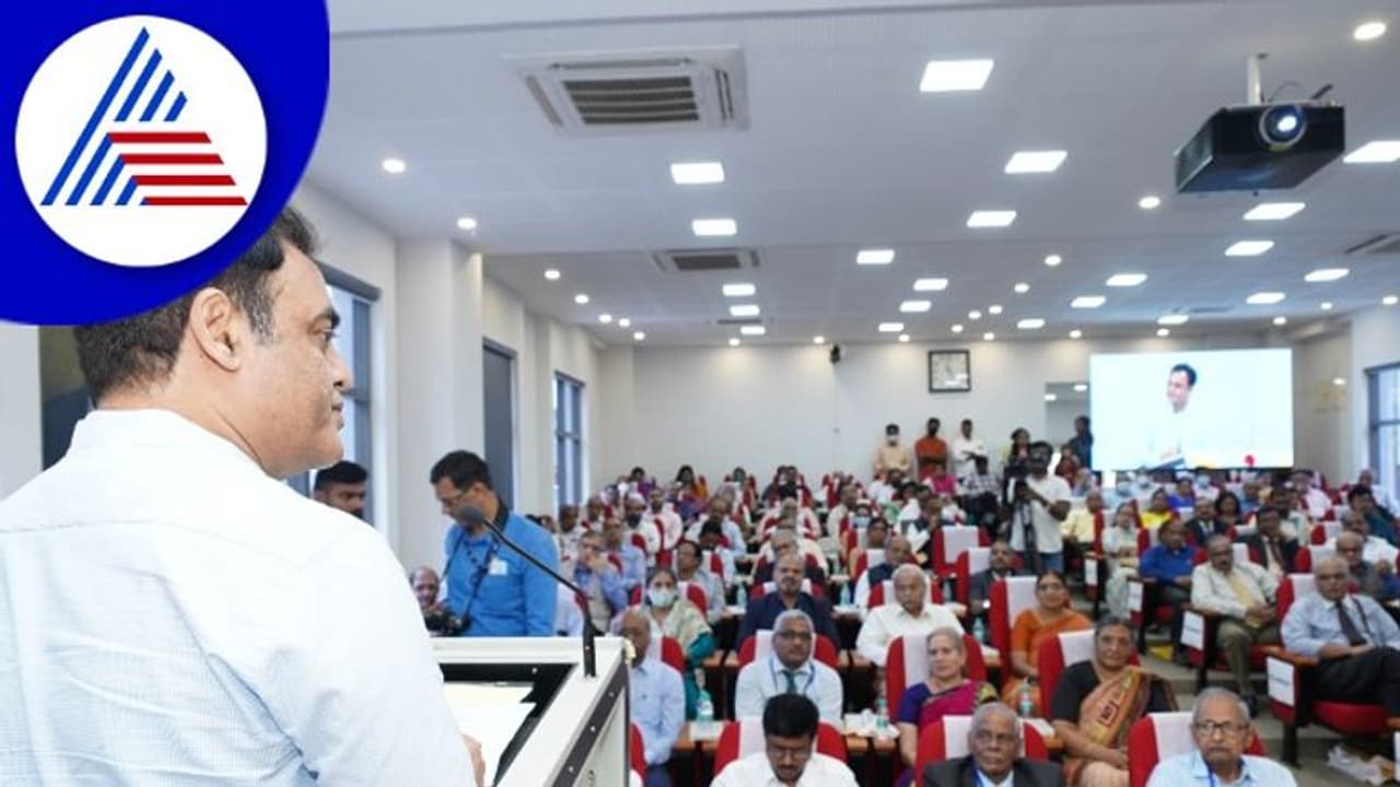 ವಿರಕ್ತಮಠ, ಶಿವಾನಂದಪ್ಪಗೆ 'ಸಿಎನ್ಆರ್ ರಾವ್ ಜೀವಮಾನ ಸಾಧನೆ' ಪ್ರಶಸ್ತಿ ವಿರಕ್ತಮಠ, ಶಿವಾನಂದಪ್ಪಗೆ 'ಸಿಎನ್ಆರ್ ರಾವ್ ಜೀವಮಾನ ಸಾಧನೆ' ಪ್ರಶಸ್ತಿ