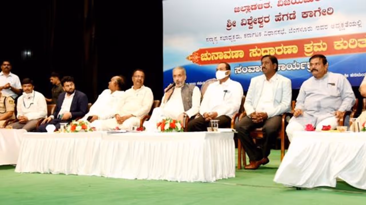 ಮತದಾರರಿಗೆ ಅನರ್ಹತೆ ಅಧಿಕಾರ ನೀಡಿ