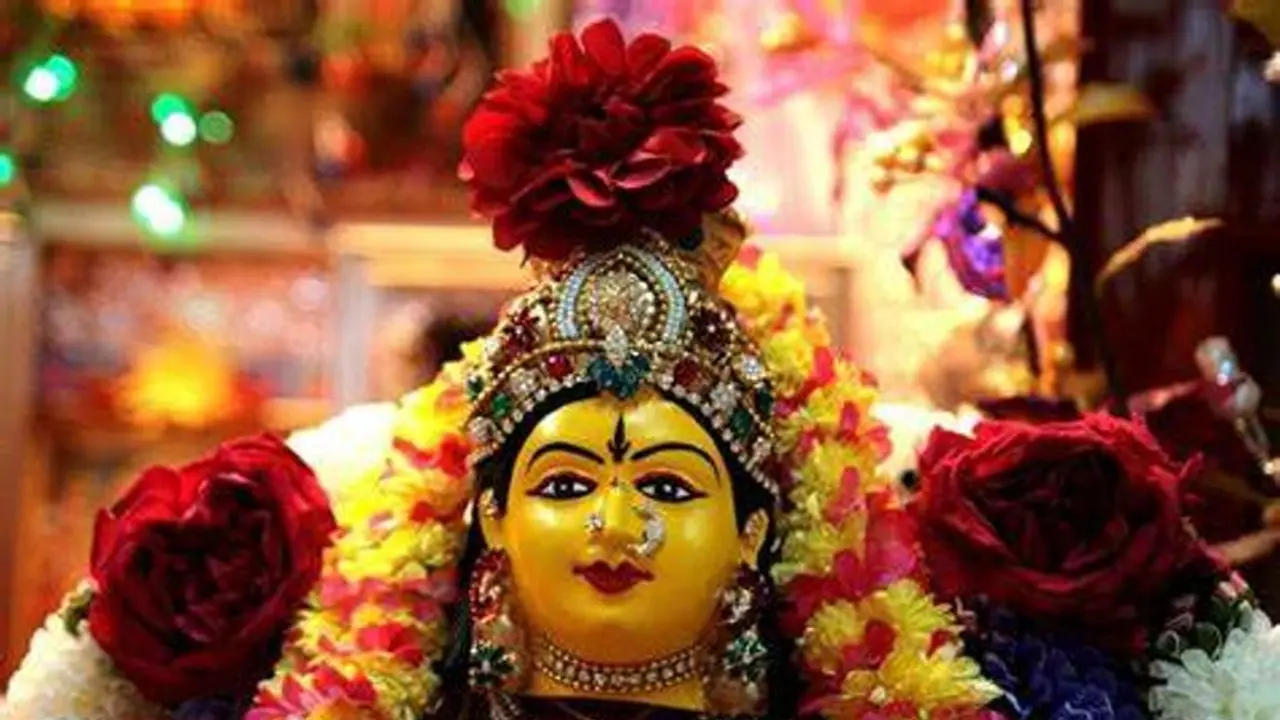 వరలక్ష్మీ వత్రం ఉపవాసం ఉండేవారు ఈ తప్పులు చేస్తే అమ్మవారి అనుగ్రహం పొందరు.. పెళ్లికాని వారు ఈ ఉపవాసం ఉండొచ్చా? వరలక్ష్మీ వత్రం ఉపవాసం ఉండేవారు ఈ తప్పులు చేస్తే అమ్మవారి అనుగ్రహం పొందరు.. పెళ్లికాని వారు ఈ ఉపవాసం ఉండొచ్చా?