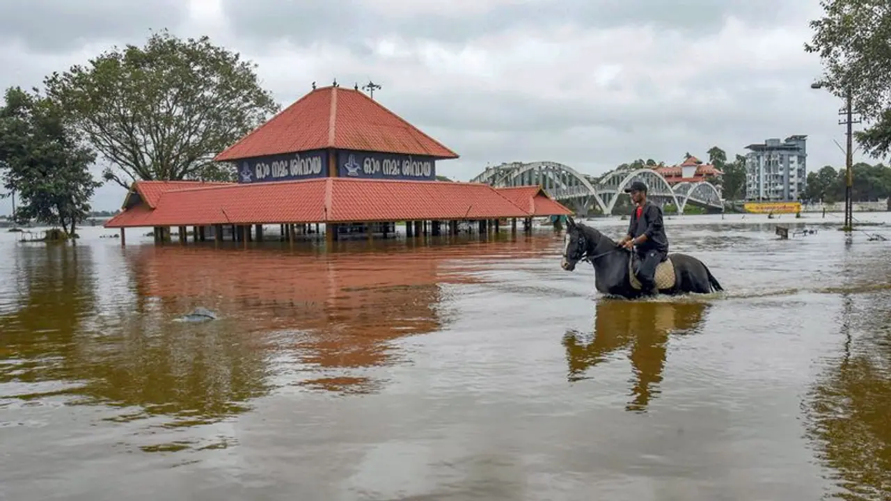 Monsoon Update: कई राज्यों में फिर भारी बारिश का अलर्ट, जानिए IMD ने किन राज्यों को लेकर क्या भविष्यवाणी की है