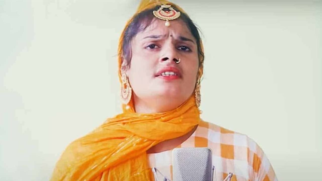 'हर हर शंभू' गाने वाली फरमानी नाज को मिली 'सर तन से जुदा' की धमकी, सिंगर बोली हिंदू बन जाऊंगी