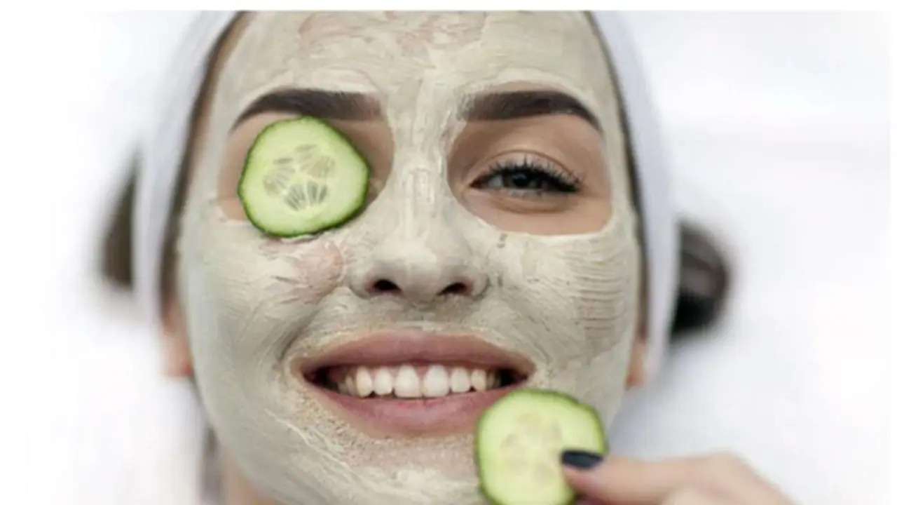 മഞ്ഞുകാലത്തെ ചർമ്മപ്രശ്നങ്ങൾ അകറ്റാൻ സഹായിക്കുന്ന മൂന്ന് തരം ഫേസ് പാക്കുകൾ