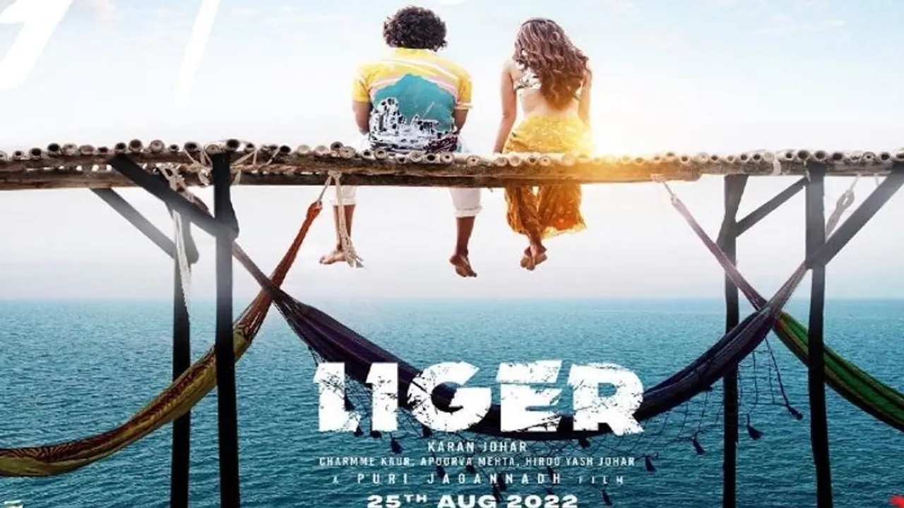 విజయ్ ‘లైగర్’ నుంచి రొమాంటిక్ సాంగ్ రెడీ.. పోస్టర్ మాత్రం మామూలుగా లేదుగా.. విజయ్ ‘లైగర్’ నుంచి రొమాంటిక్ సాంగ్ రెడీ.. పోస్టర్ మాత్రం మామూలుగా లేదుగా..