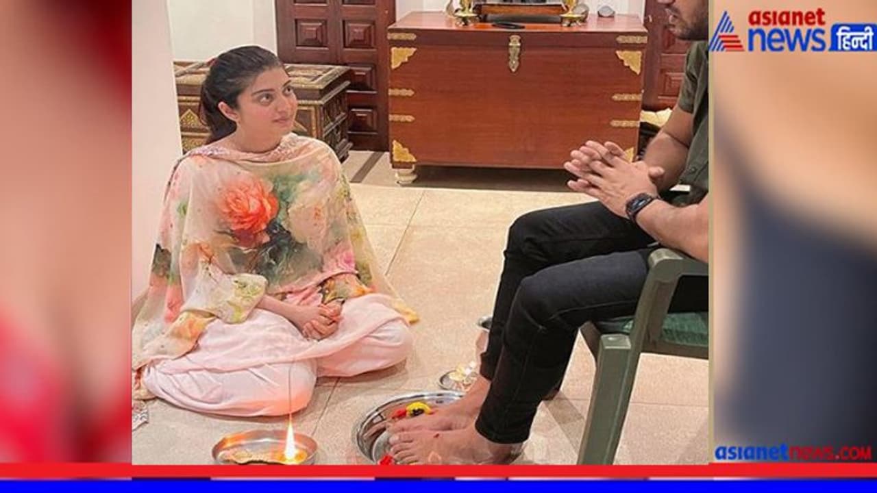 স্বামীর পায়ের কাছে প্রণিথা, দক্ষিণী অভিনেত্রীর বিরুদ্ধে চটে লাল নেট দুনিয়া! স্বামীর পায়ের কাছে প্রণিথা, দক্ষিণী অভিনেত্রীর বিরুদ্ধে চটে লাল নেট দুনিয়া!