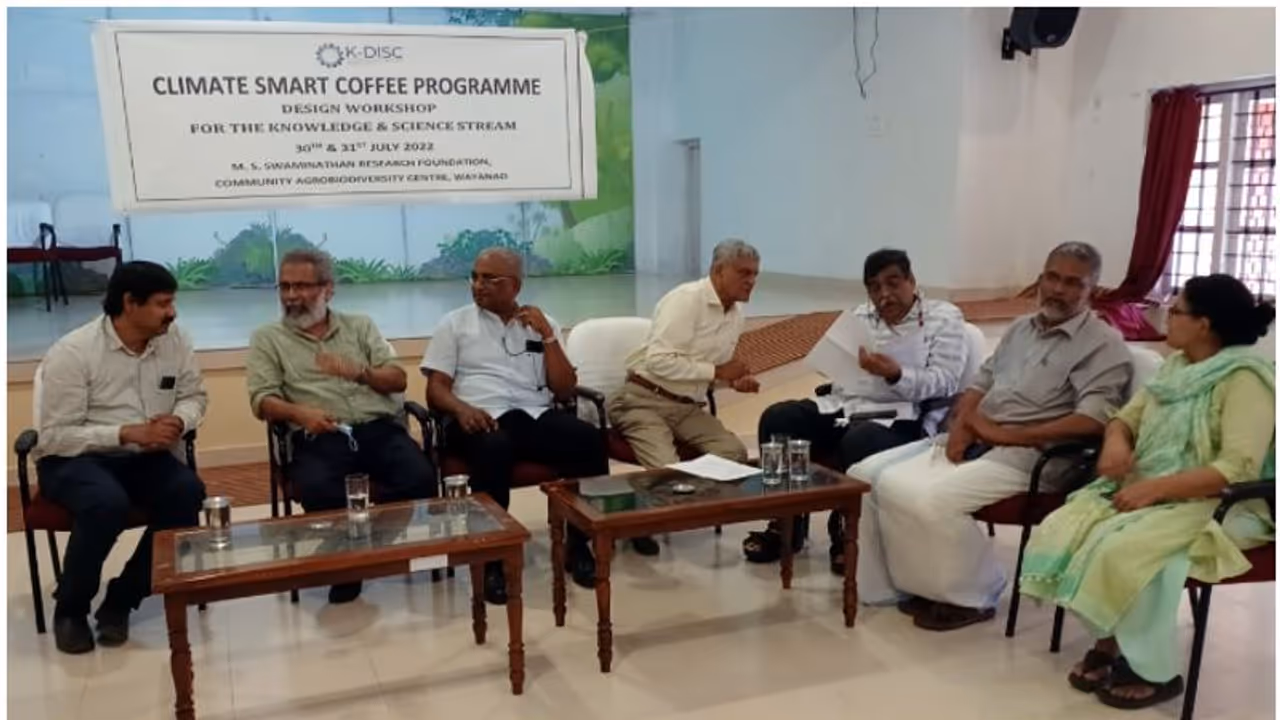 ക്ലൈമറ്റ് സ്മാർട്ട് കോഫി; ആഗോള വിപണി ലക്ഷ്യമിട്ട് ഒരു വയനാടൻ പ്രകൃതിദത്ത പദ്ധതി