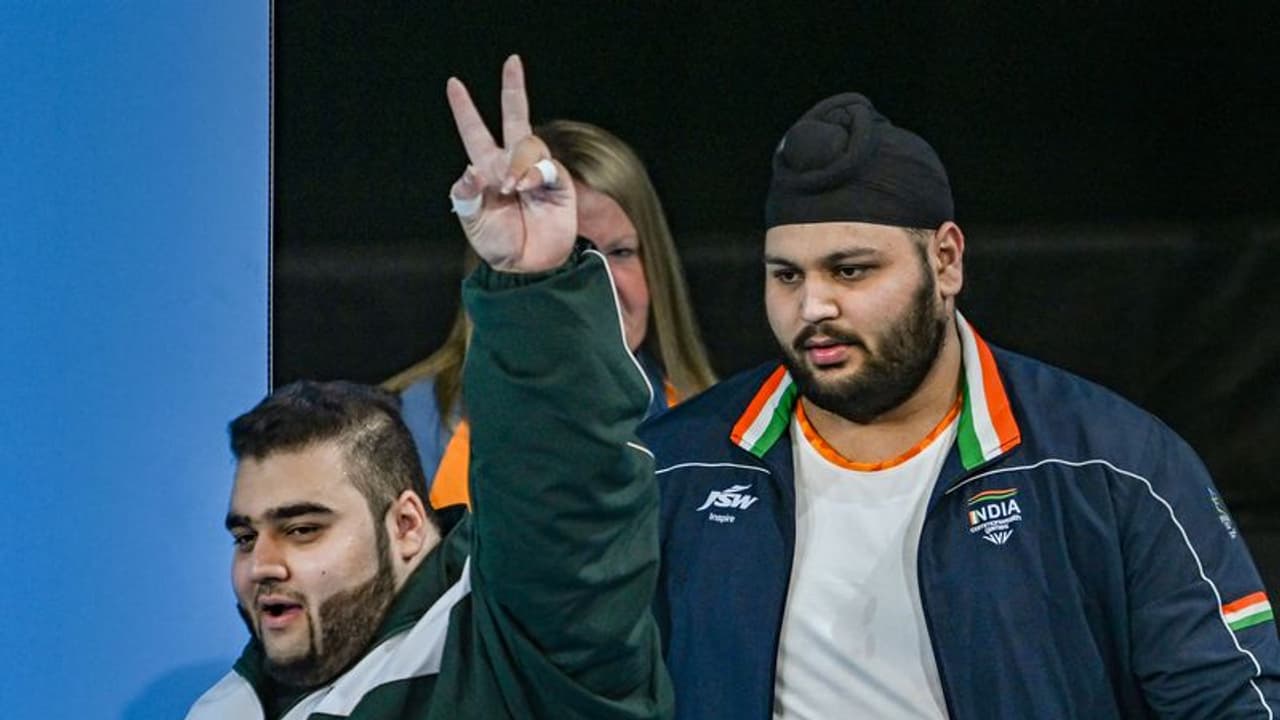 कॉमनवेल्थ गेम्स 2022: हैवीवेट वेटलिफ्टिंग में भारत को ब्रान्ज मेडल, पाकिस्तान के नूह बट ने दिलाया पहला सोना कॉमनवेल्थ गेम्स 2022: हैवीवेट वेटलिफ्टिंग में भारत को ब्रान्ज मेडल, पाकिस्तान के नूह बट ने दिलाया पहला सोना