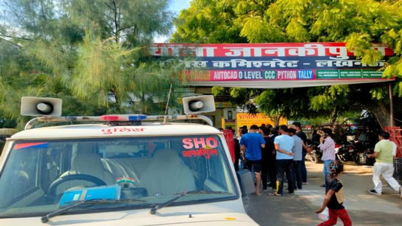 लखनऊ: पत्नी व बेटी के साथ JE आत्महत्या मामले में मिला दूसरा सुसाइड नोट, जांच के बीच ही घर में हुआ ऐसा कारनामा