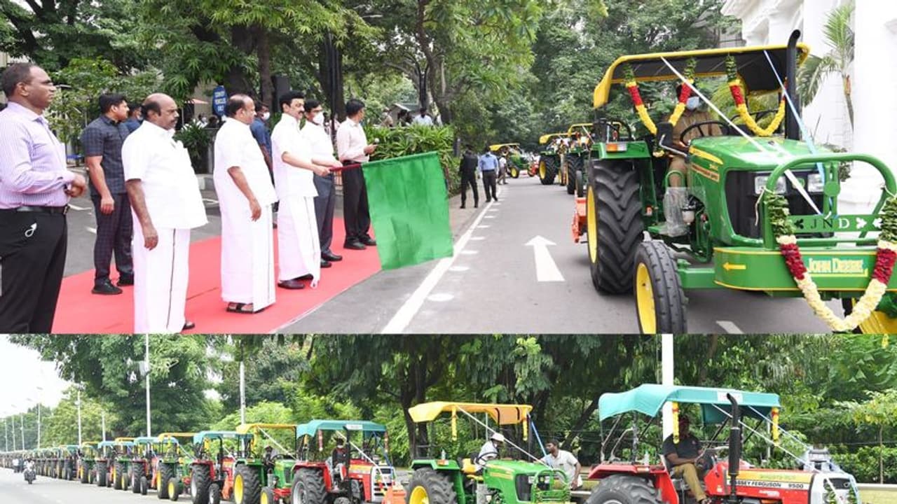 விவசாயிகளுக்கு குட் நியூஸ்...! குறைந்த வாடகையில் டிராக்டர்கள்... அசத்திய தமிழக முதலமைச்சர் விவசாயிகளுக்கு குட் நியூஸ்...! குறைந்த வாடகையில் டிராக்டர்கள்... அசத்திய தமிழக முதலமைச்சர்