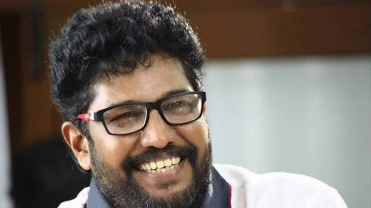 'ആ കാര് ഞാൻ വാങ്ങിച്ചതല്ല', സത്യാവസ്ഥ വെളിപ്പെടുത്തി ഷാജി കൈലാസ് 'ആ കാര് ഞാൻ വാങ്ങിച്ചതല്ല', സത്യാവസ്ഥ വെളിപ്പെടുത്തി ഷാജി കൈലാസ്