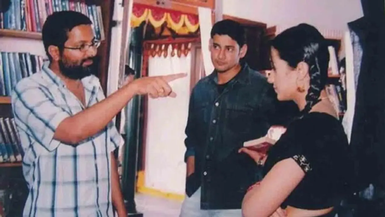 మహేష్ బాబు,త్రిషకు సీరియస్ గా సీన్ వివరిస్తున్న త్రివిక్రమ్, వైరల్ అవుతున్న త్రోబ్యాక్ పిక్ మహేష్ బాబు,త్రిషకు సీరియస్ గా సీన్ వివరిస్తున్న త్రివిక్రమ్, వైరల్ అవుతున్న త్రోబ్యాక్ పిక్