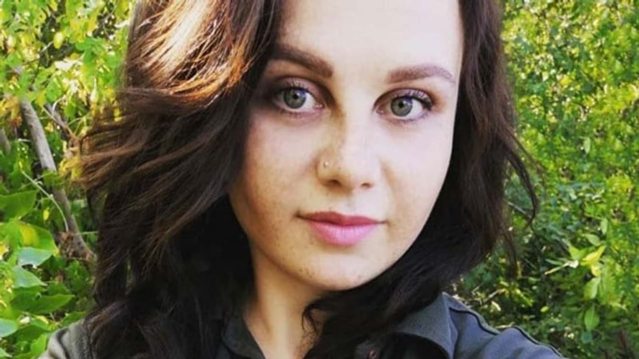 सोशल मीडिया पर वायरल हुई यूक्रेन की 25 साल की कैटरीना स्टुपनित्स्का, वीरता के लिए मिला 'हीरो' का टाइटल सोशल मीडिया पर वायरल हुई यूक्रेन की 25 साल की कैटरीना स्टुपनित्स्का, वीरता के लिए मिला 'हीरो' का टाइटल