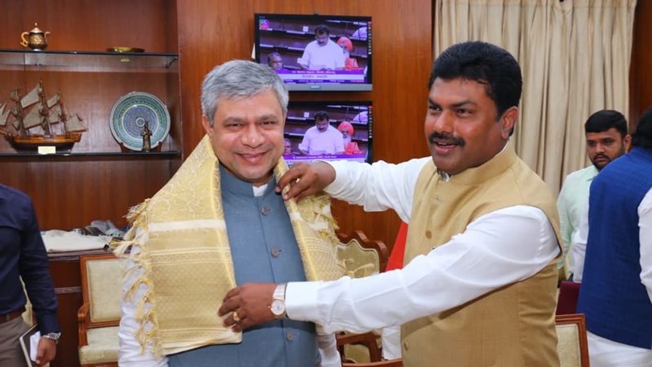 96 ಗ್ರಾಮಗಳಲ್ಲಿ BSNL ನೆಟ್ವರ್ಕ್ ಸಮಸ್ಯೆ: ಕೇಂದ್ರಕ್ಕೆ ಪಟ್ಟಿ 96 ಗ್ರಾಮಗಳಲ್ಲಿ BSNL ನೆಟ್ವರ್ಕ್ ಸಮಸ್ಯೆ: ಕೇಂದ್ರಕ್ಕೆ ಪಟ್ಟಿ