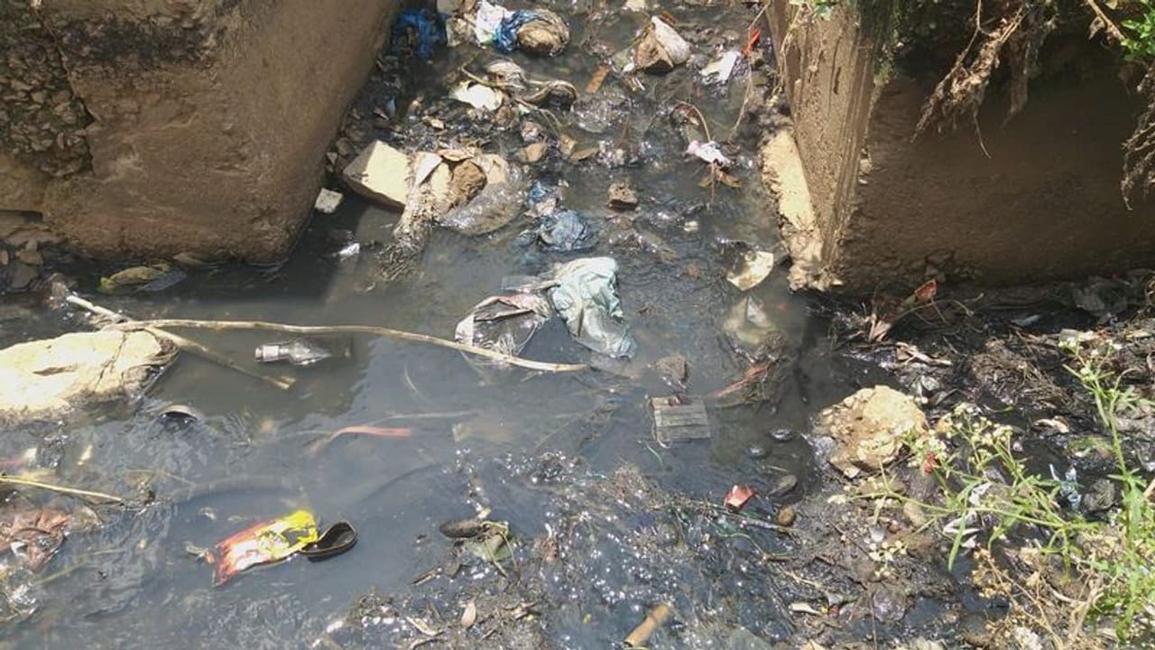 ಹಾವೇರಿಯಲ್ಲೊಂದು ಆಮೆಗತಿ ಕಾಮಗಾರಿ; 15 ವರ್ಷ ಕಳೆದರೂ ಮುಗಿಯದ ಯುಜಿಡಿ ಕಾಮಗಾರಿ!