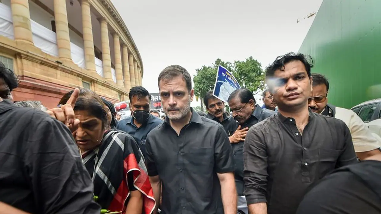 'അന്ധവിശ്വാസം പ്രചരിപ്പിക്കാതെ ജനങ്ങളുടെ പ്രശ്നങ്ങളിൽ മറുപടി പറയൂ'; മോദിക്ക് രാഹുലിന്റെ മറുപടി 'അന്ധവിശ്വാസം പ്രചരിപ്പിക്കാതെ ജനങ്ങളുടെ പ്രശ്നങ്ങളിൽ മറുപടി പറയൂ'; മോദിക്ക് രാഹുലിന്റെ മറുപടി