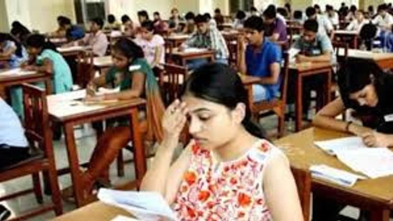 அலர்ட்!! UPSC மெயின் தேர்வு தேதிகள் அறிவிப்பு.. தேர்வர்கள் அறிந்துக்கொள்ள வேண்டிய முக்கிய தகவல்கள்.. அலர்ட்!! UPSC மெயின் தேர்வு தேதிகள் அறிவிப்பு.. தேர்வர்கள் அறிந்துக்கொள்ள வேண்டிய முக்கிய தகவல்கள்..